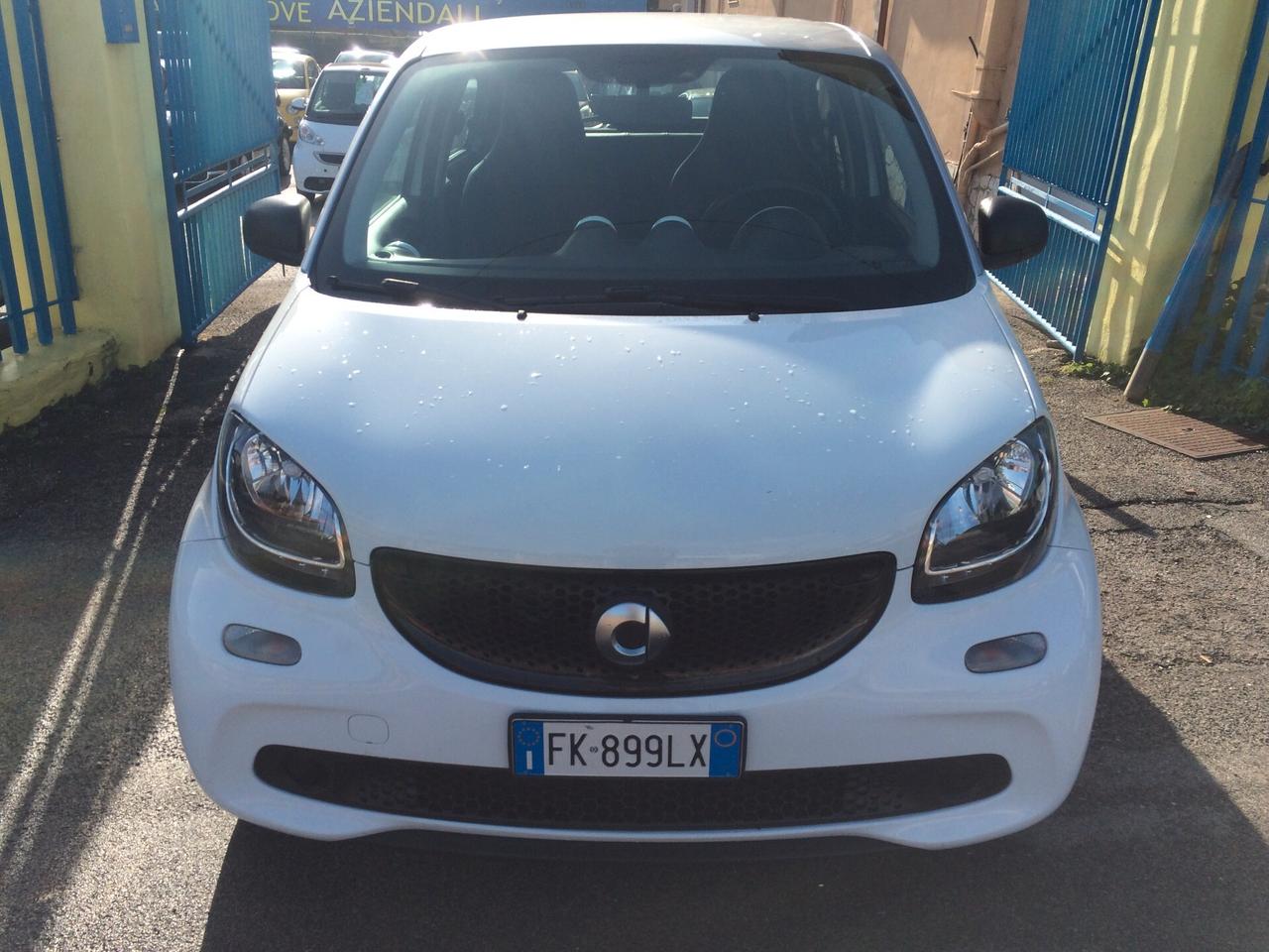 Smart ForFour 70 1.0 twinamic Youngster tagliandata garanzia !