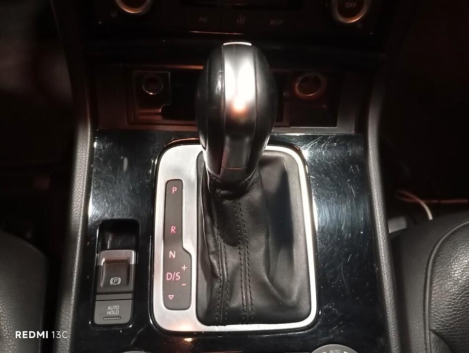 VOLKSWAGEN TOUAREG DEL 2014 4X4 AUTOMATICA 250 CV