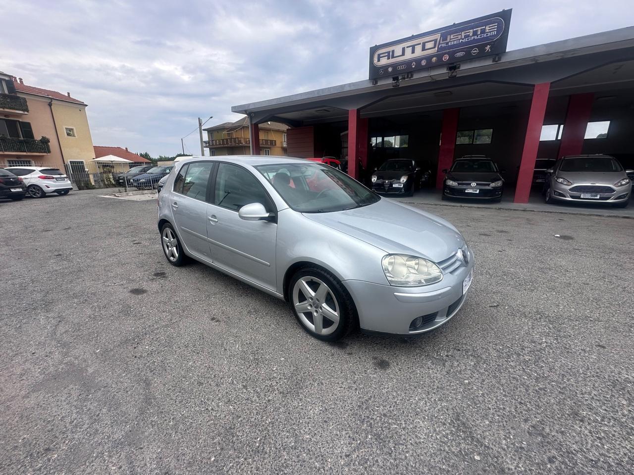 Volkswagen Golf 1.6 16V FSI 5p. Sportline
