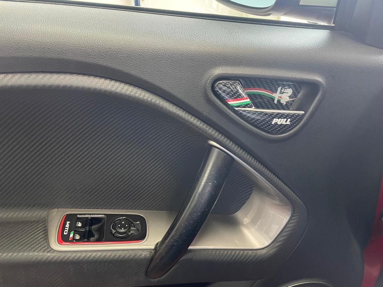 Alfa Romeo MiTo 1.4 T 135 CV GPL Distinctive Sport Pack