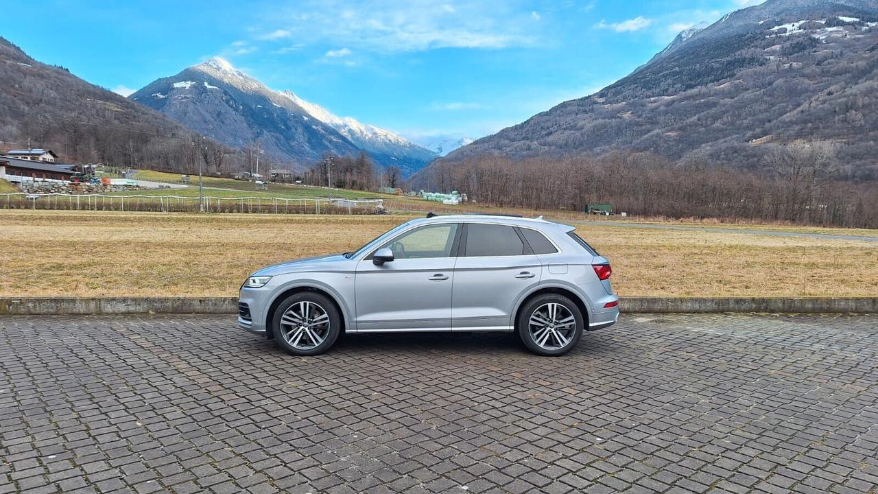 Audi Q5 55 TFSI E QUATTRO 376CV SEDILI TETTO S LINE