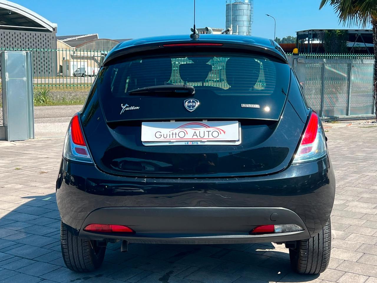 Lancia Ypsilon 1.0 FireFly 5 porte S&S Hybrid Alberta Ferretti