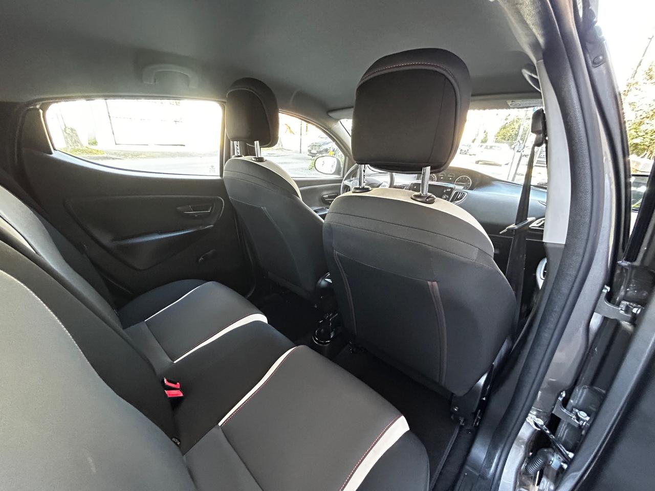 Lancia Ypsilon 1.0 FireFly HYBRID 5p s&s Gold *49000KM*CARPLAY*