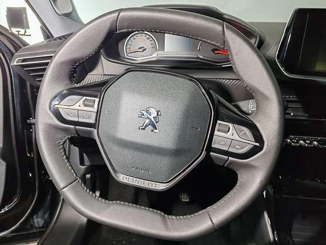 Peugeot 2008 1.2 130cv Allure con Car Play + Telecamera