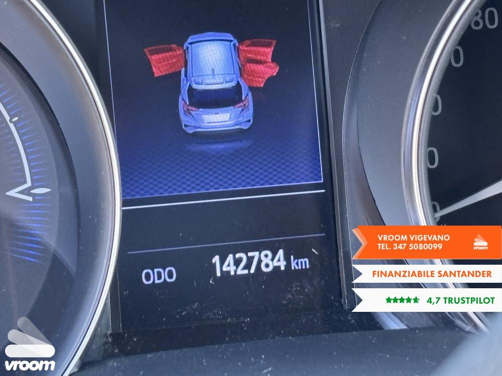 TOYOTA C-HR (2016-2023) C-HR 1.8 Hybrid E-CVT L...