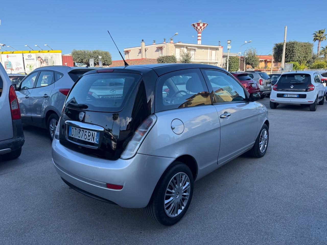 Lancia Ypsilon 1.2 Versus