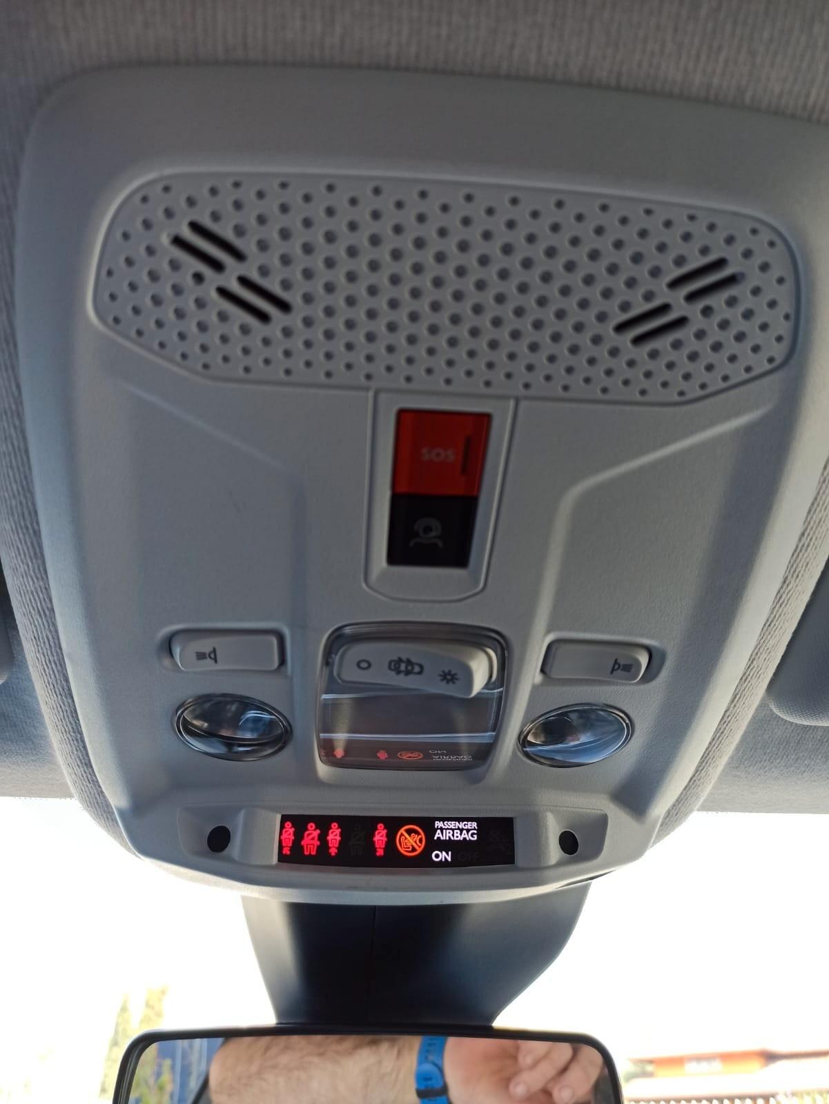 Peugeot 208 Hybrid 110 e-DCS6 Style