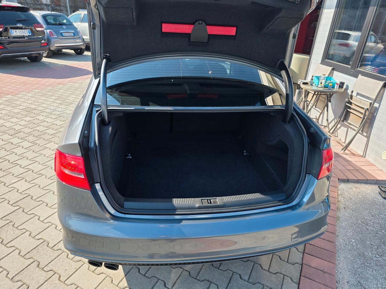 Audi A4 2.0 TDI 177 CV 4x4 full sport