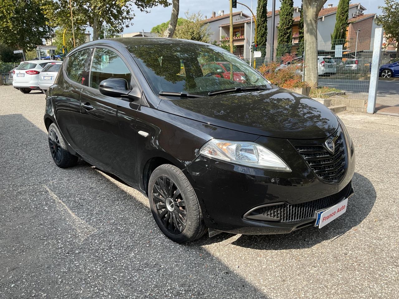 Lancia Ypsilon 1.2 5porte GPL Ecochic Gold OK NEOPATENTATI