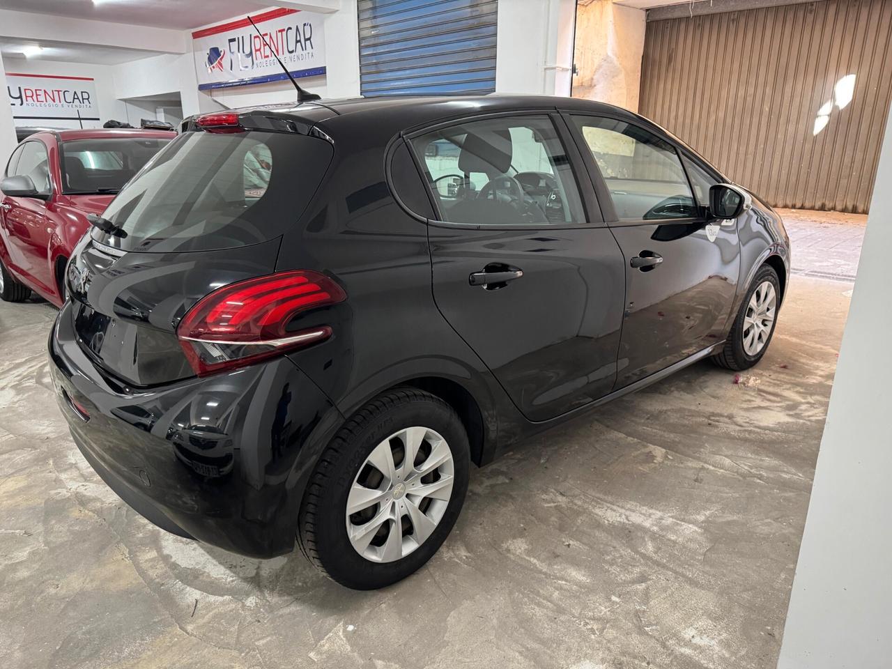 Peugeot 208 1.0 Like Neopatentati – Km Certificati – Garanzia 12 Mesi