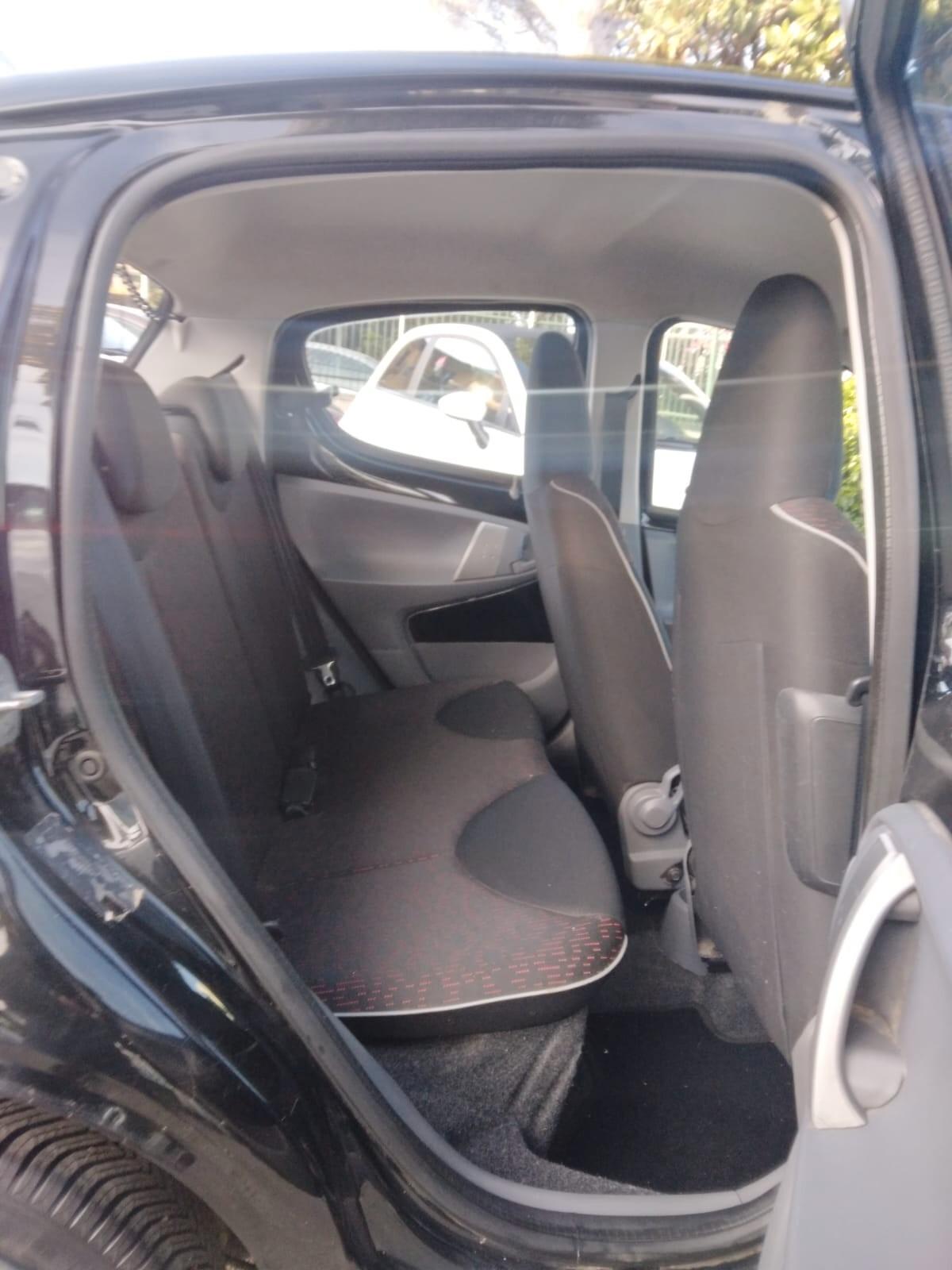 Peugeot 107 1.0 benzina 2009