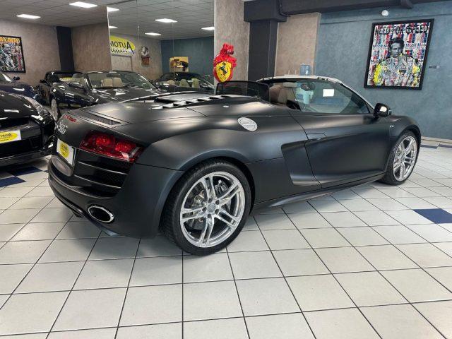 AUDI R8 Spyder 5.2 V10 FSI quattro R tronic