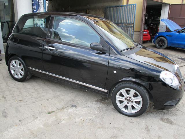 LANCIA Ypsilon 1.4 8V 78cv 3p Argento