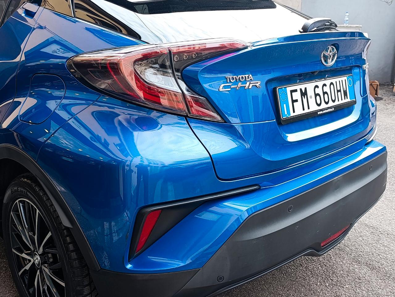 Toyota C-HR 1.8 Hybrid E-CVT Trend tagliandata Toyota