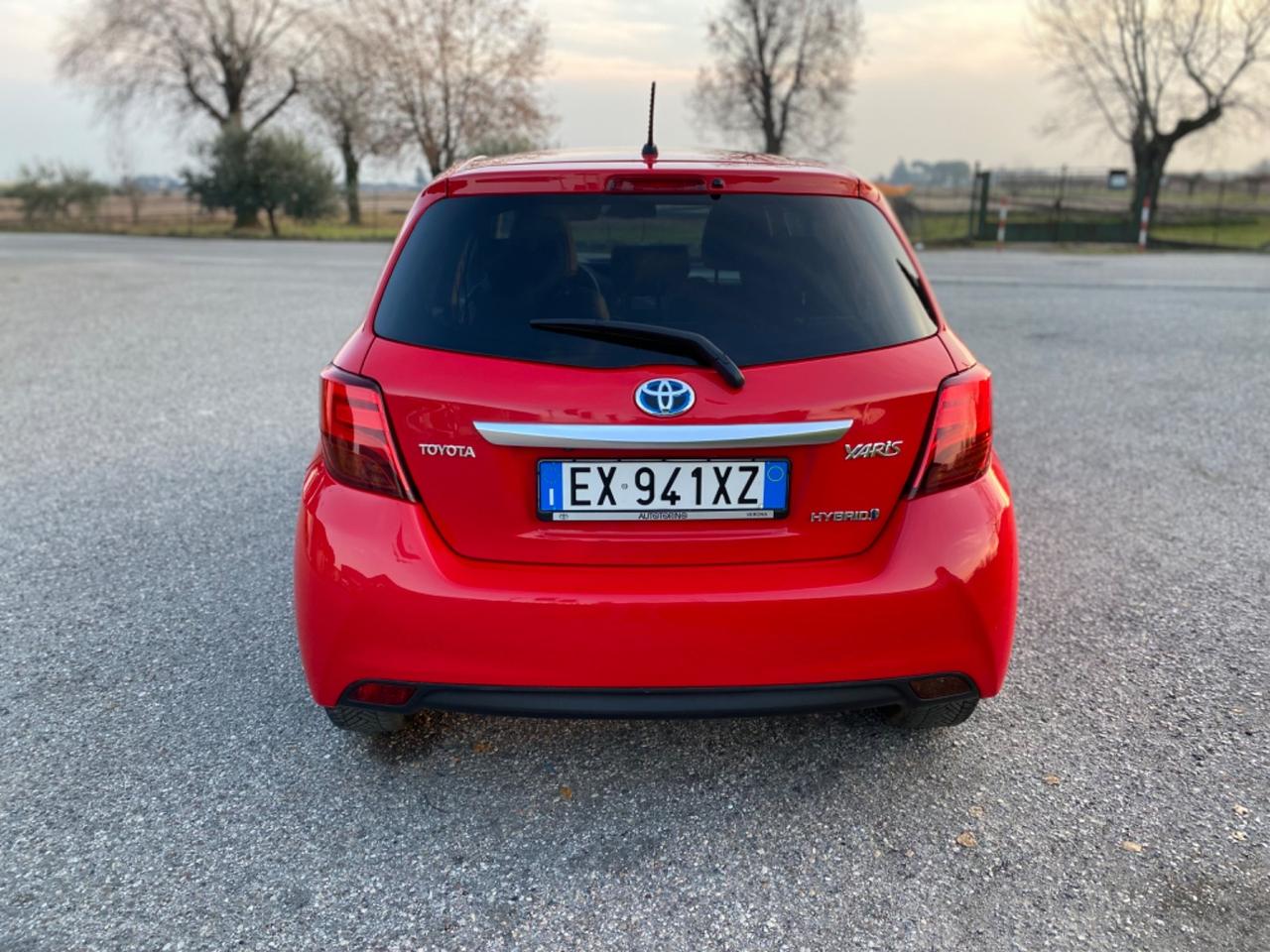 Toyota Yaris 1.5 Hybrid 5 porte Lounge