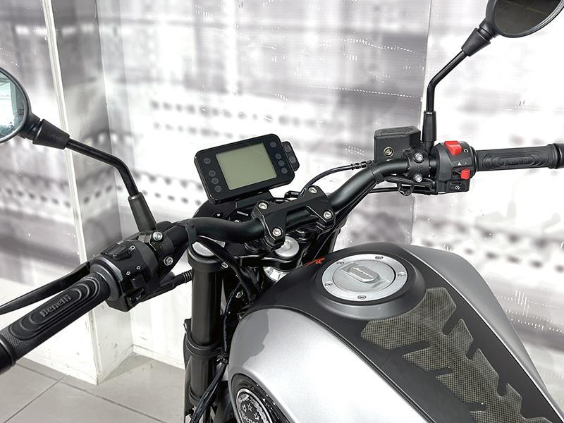 Benelli Leoncino 125