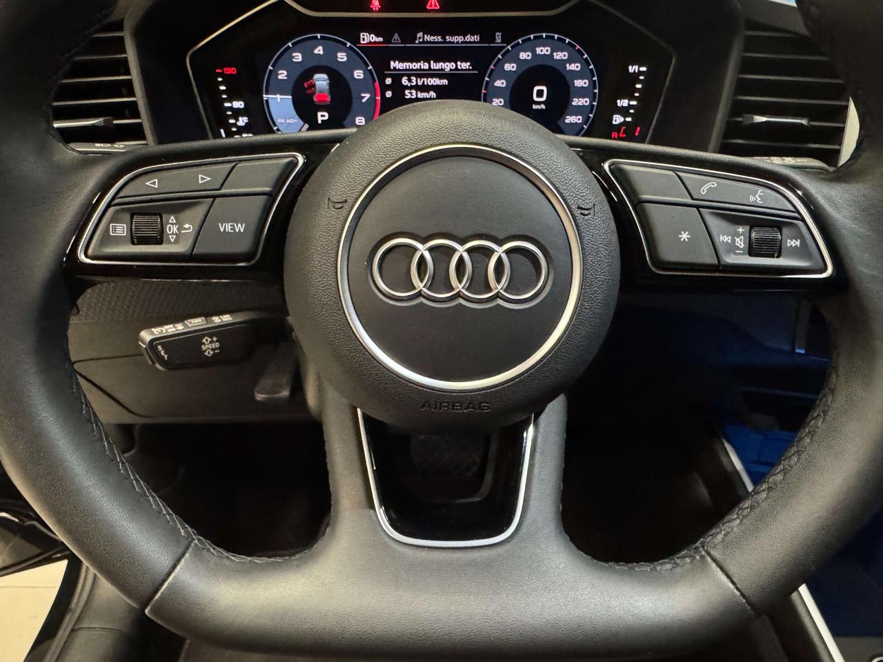 Audi A1 A1 Sportback 30 1.0 tfsi Identity Black 116cv s-tronic