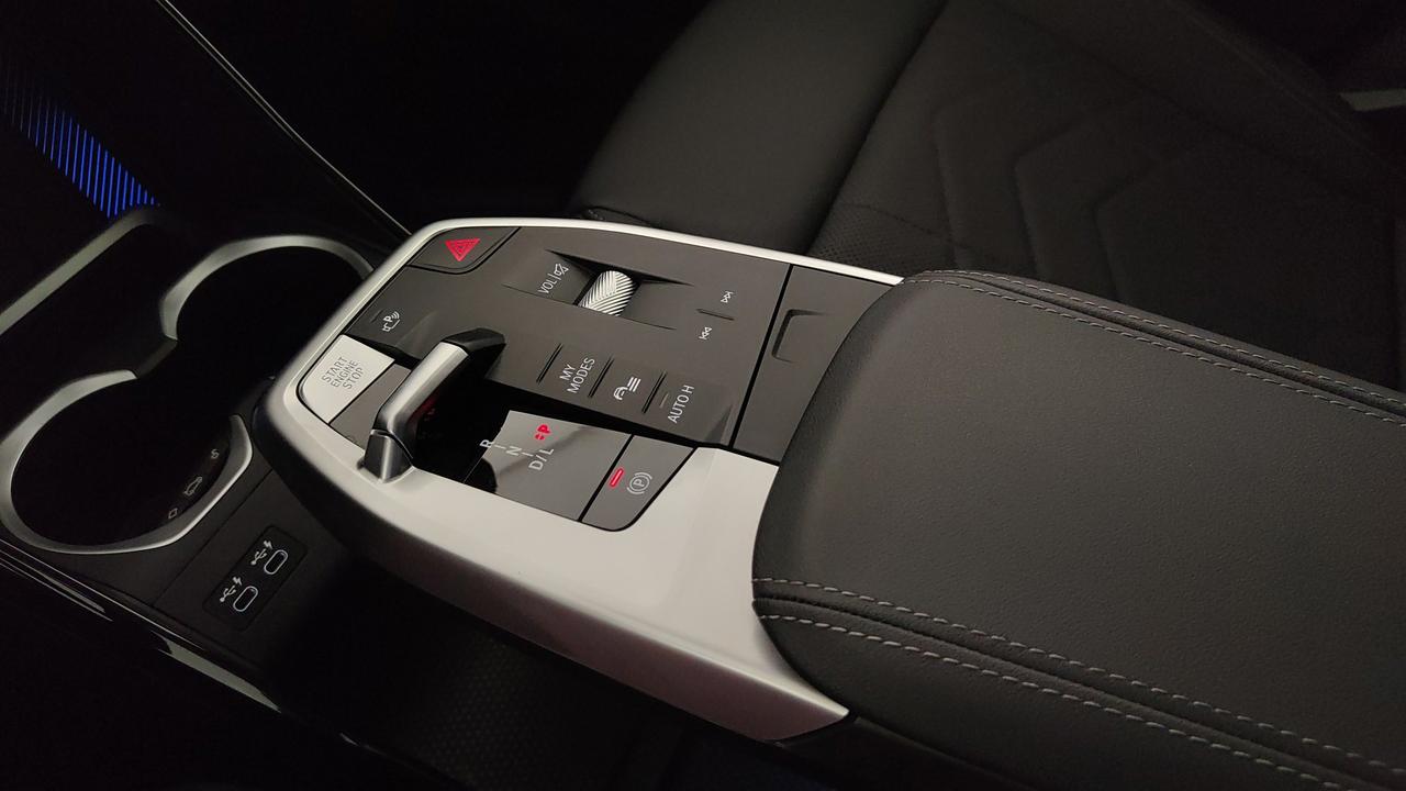 BMW X1 U11 - X1 sdrive18d X-Line auto