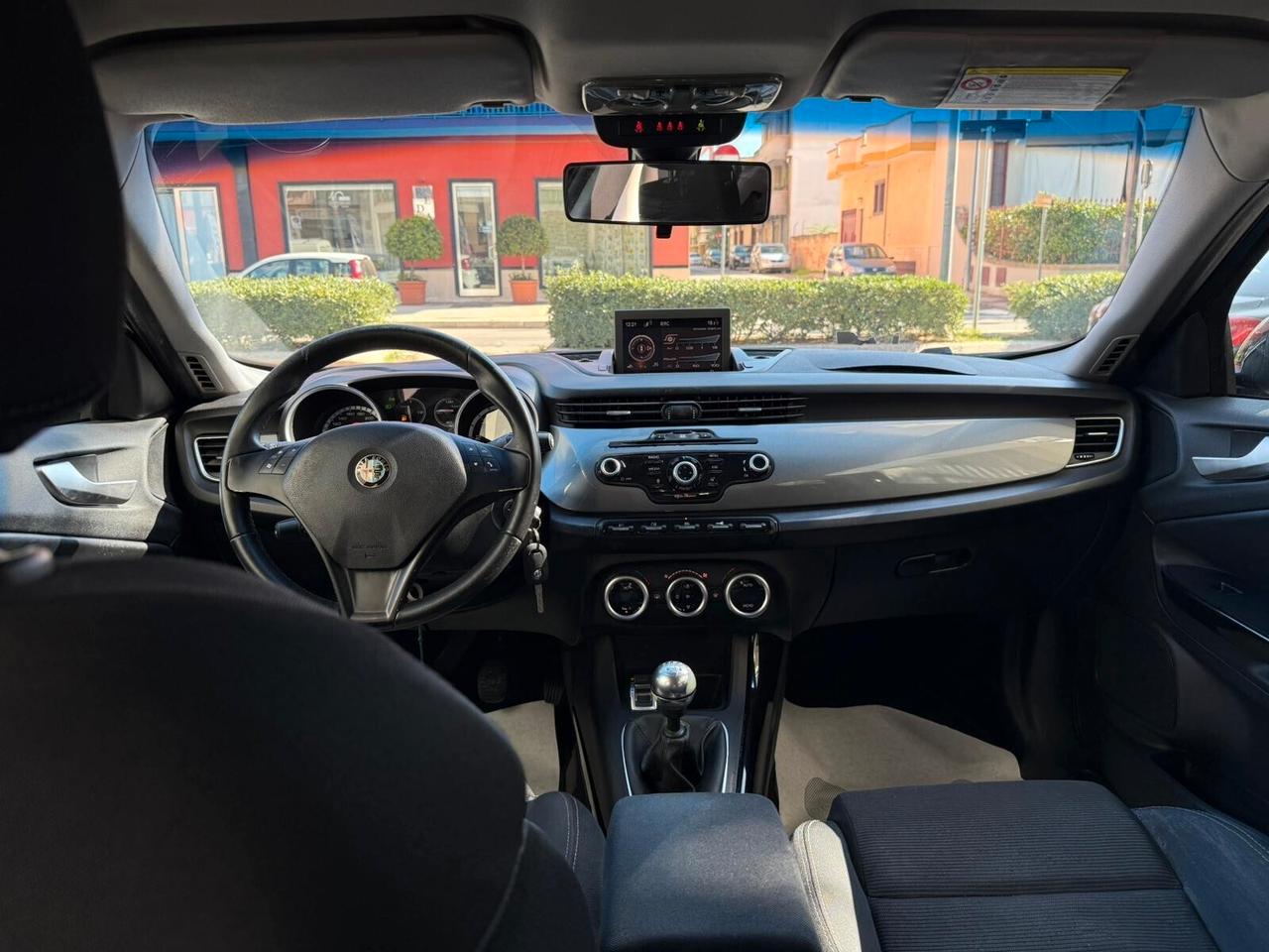 Alfa Romeo Giulietta 1.6 JTDm-2 105 CV Distinctive