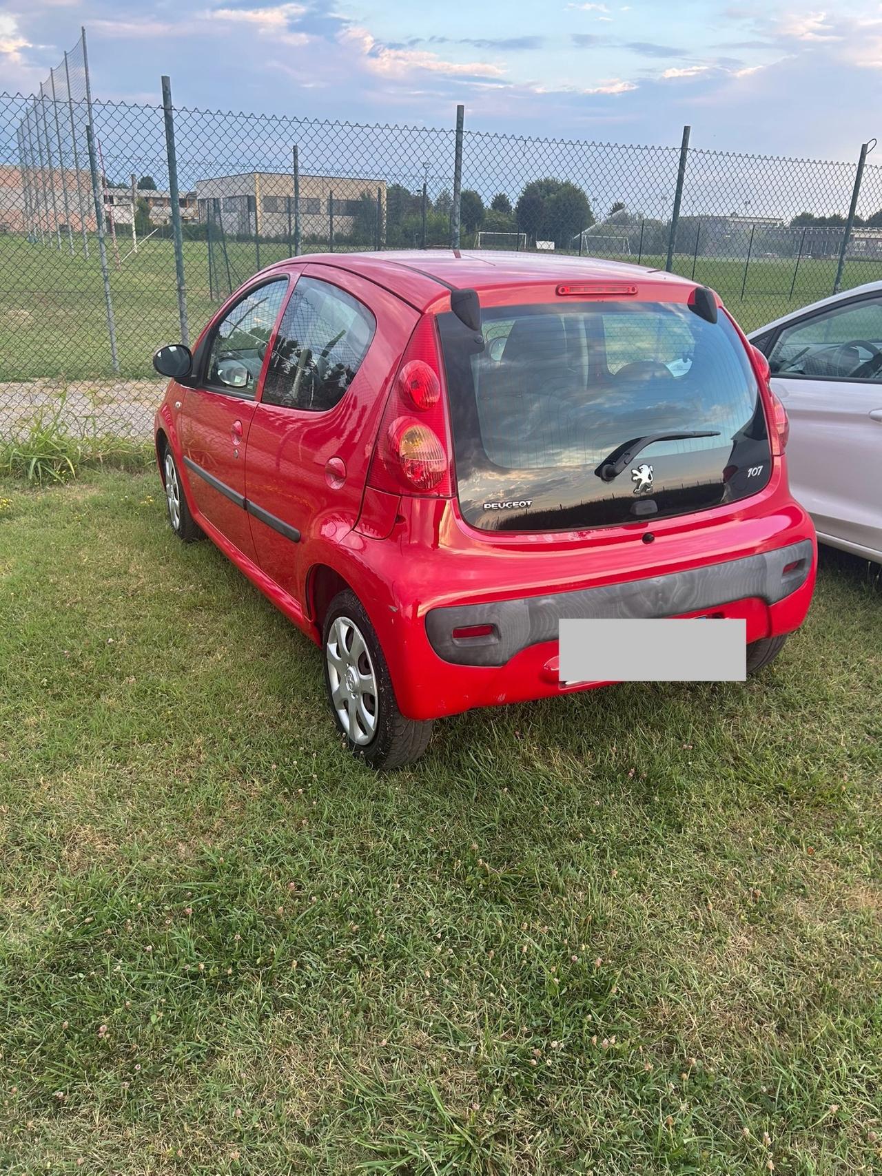 Peugeot 107 1.0 68CV 5p. Allure
