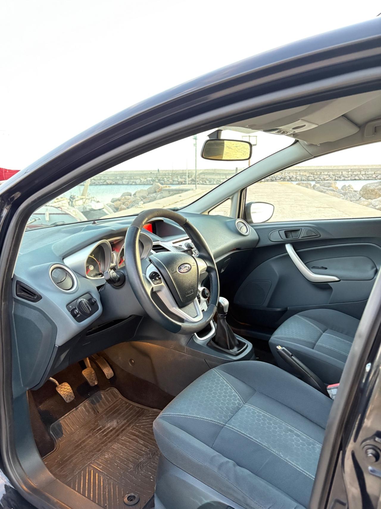 Ford Fiesta 1.4 TDCi 5p. Titanium