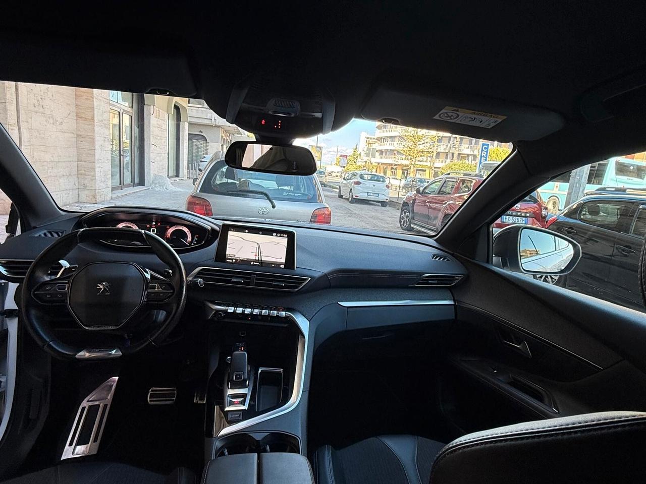 Peugeot 3008 BlueHDi 130 S&S EAT8 Allure