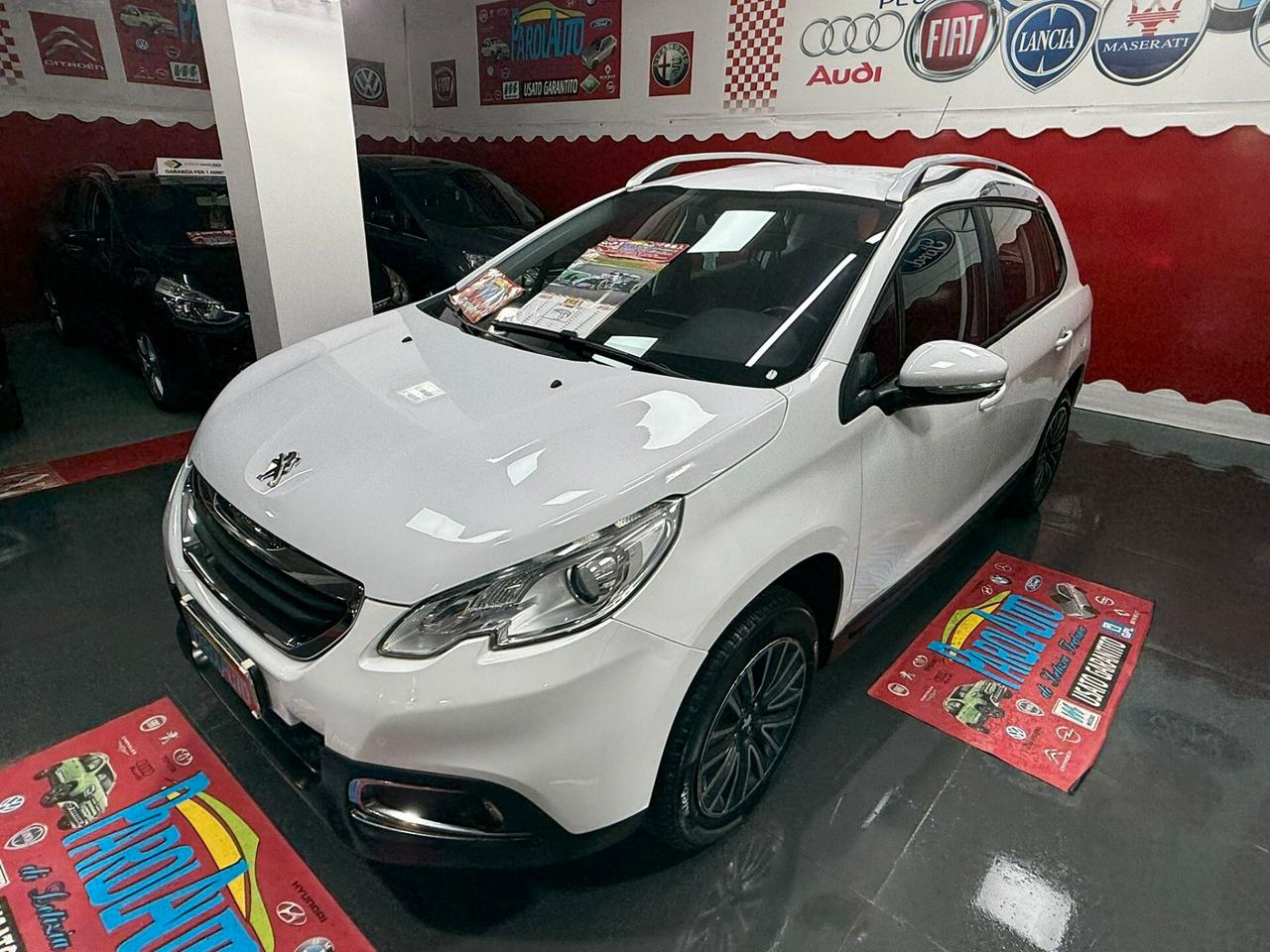 Peugeot 2008 1.2 82cv PureTech Allure - 2016