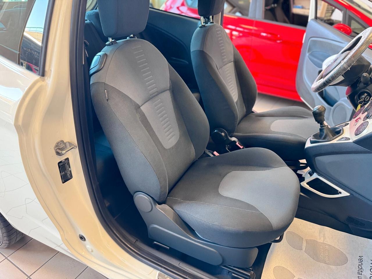 Ford Ka Ka+ 1.3 TDCi 75CV Titanium cDPF