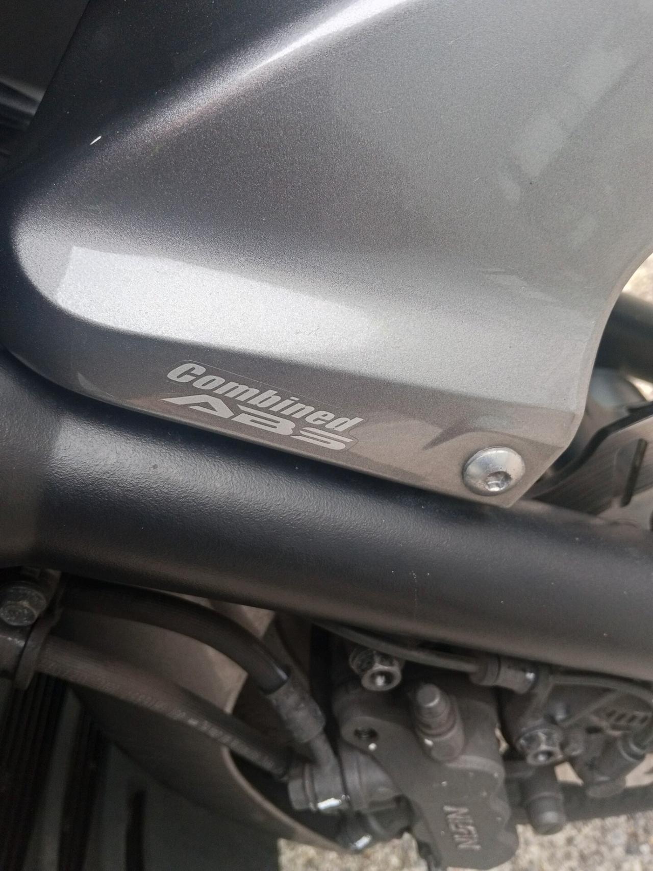 Honda Forza 300