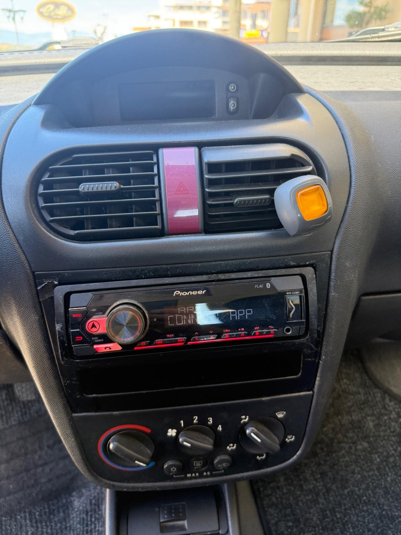 Opel Corsa 1.2i 16V cat 5 porte Comfort