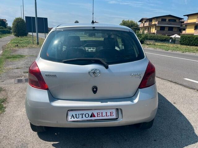 Toyota Yaris 1.3 3 porte
