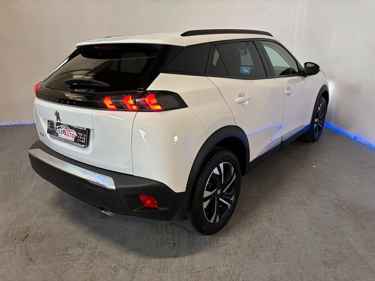 Peugeot 2008 BlueHDi 130 S&S EAT8 Allure-.