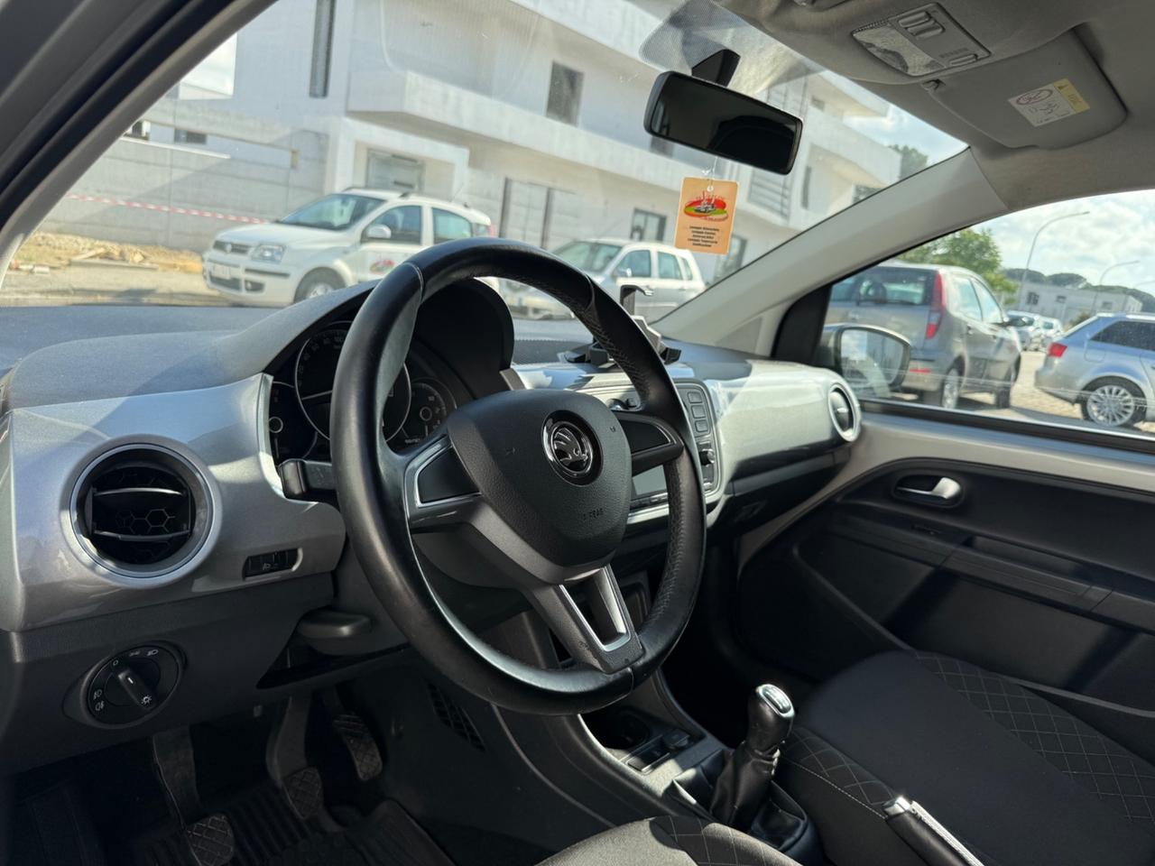 Skoda Citigo 1.0 68 CV 5 porte Active G-Tec