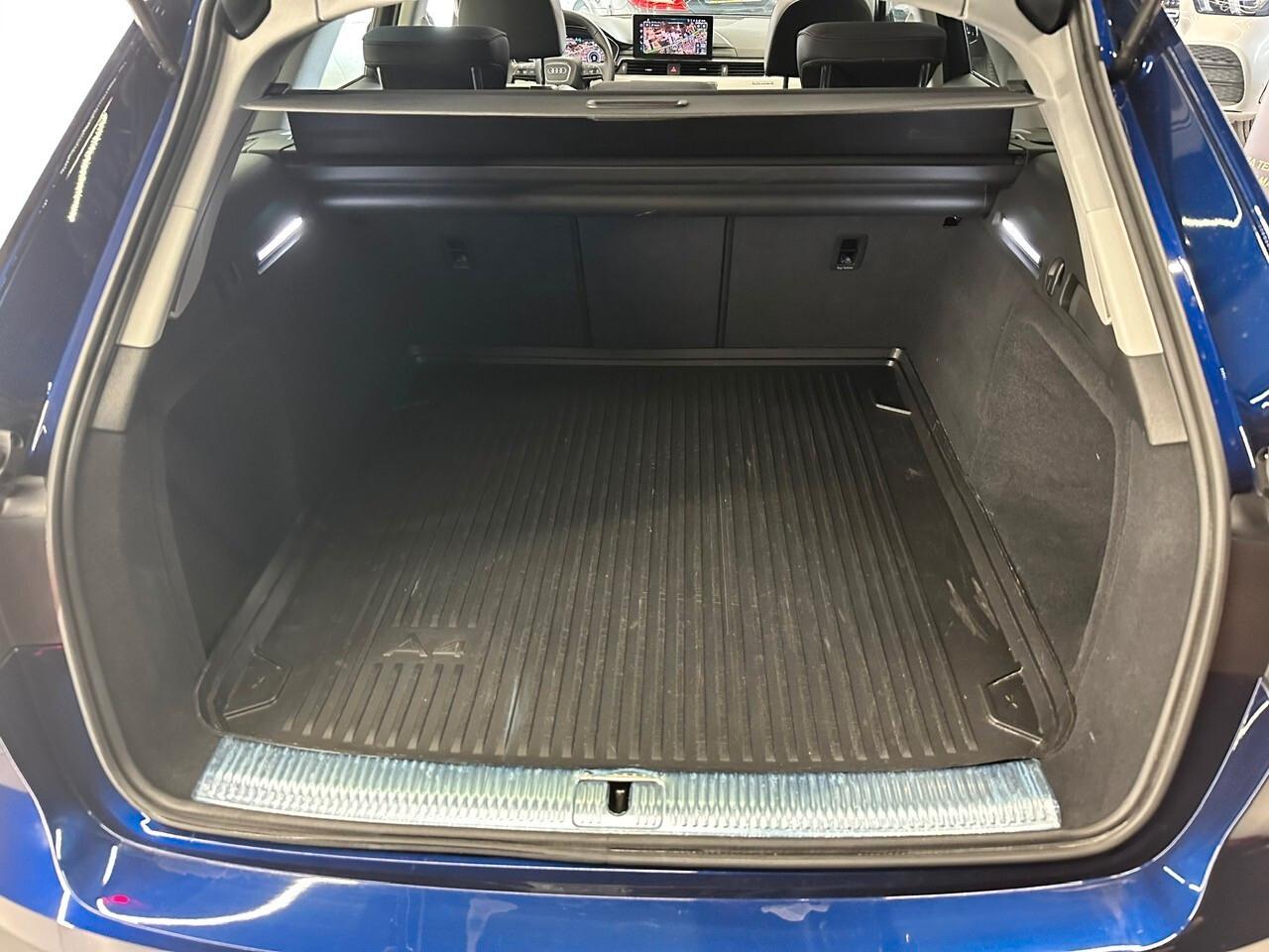 Audi A4 allroad 2.0 204 CV Identity Contrast Full 2024