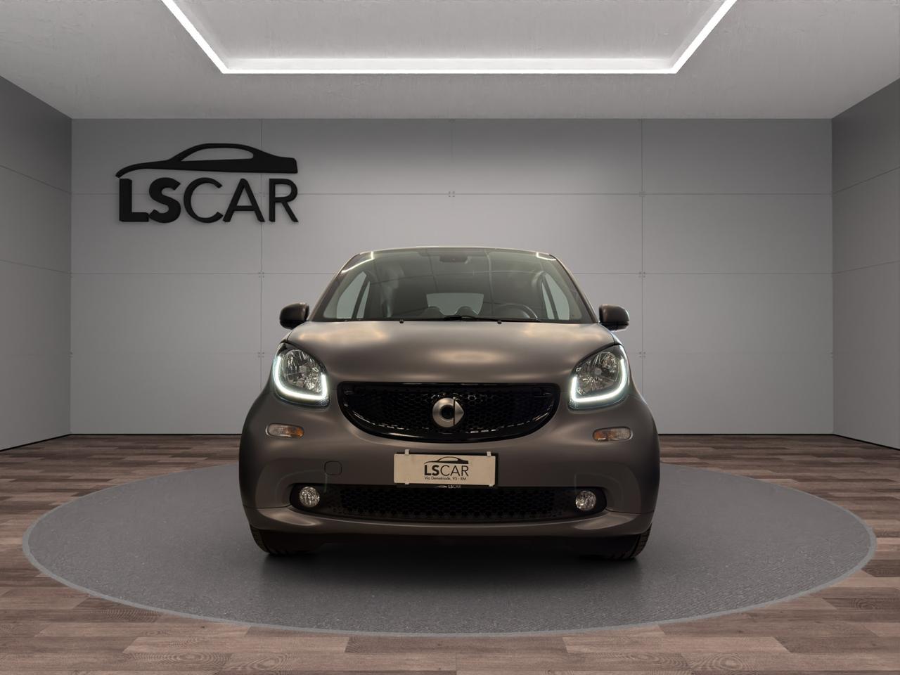 Smart fortwo coupe 0.9 Passion Turbo 90cv - Unico proprietario - Promo finanziamento - Cerchi in lega - Luci Led - Tetto panoramico - Schermo touch