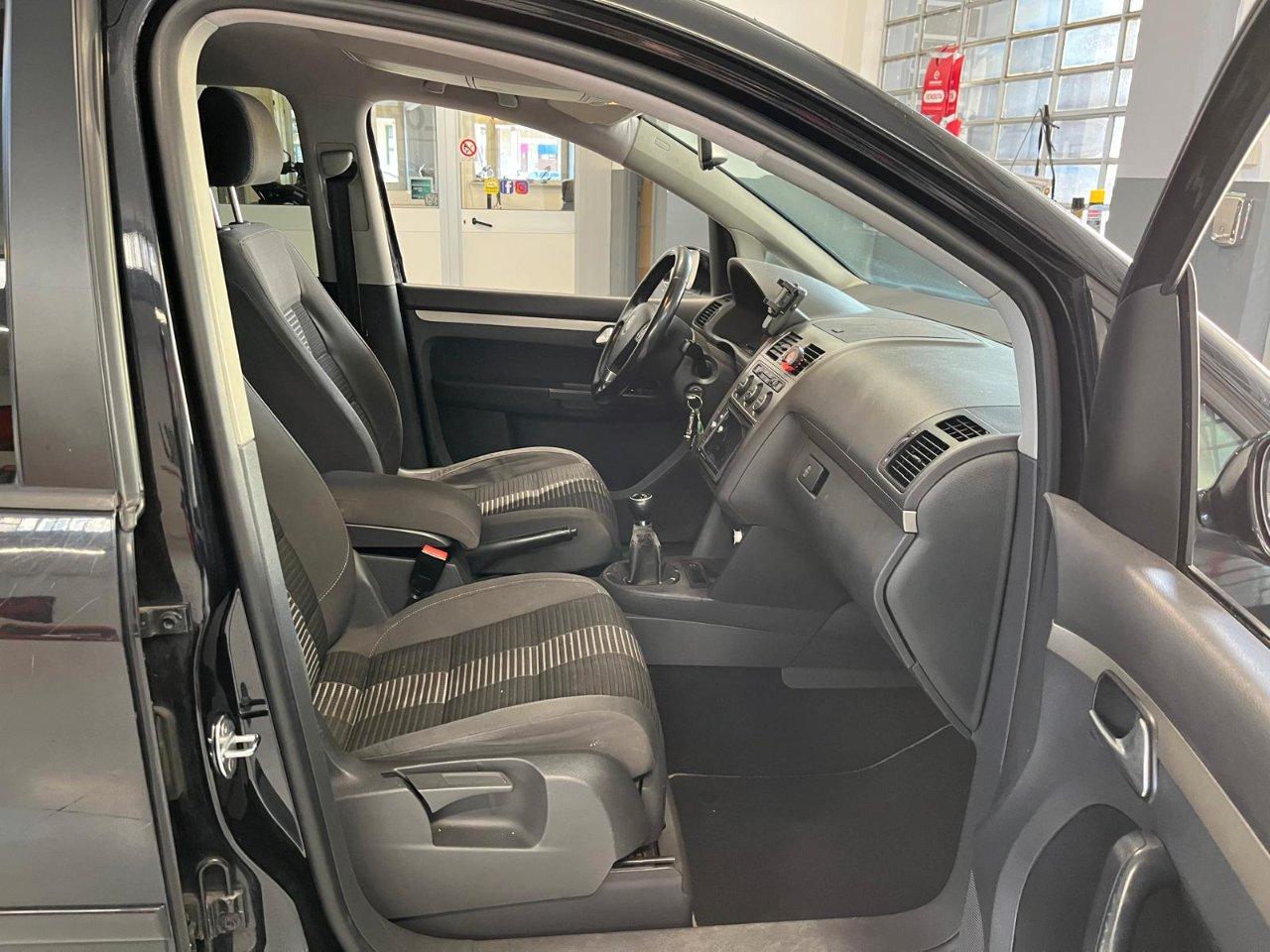 Volkswagen Touran 2.0 tdi Highline