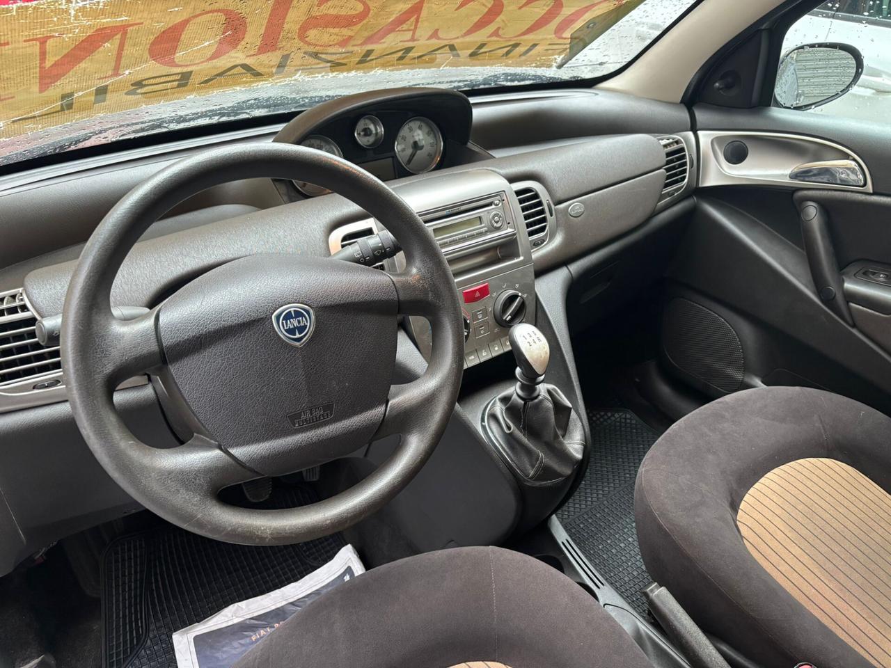 Lancia Ypsilon 1.2 Argento NEOPATENTATI FINANZIABILE