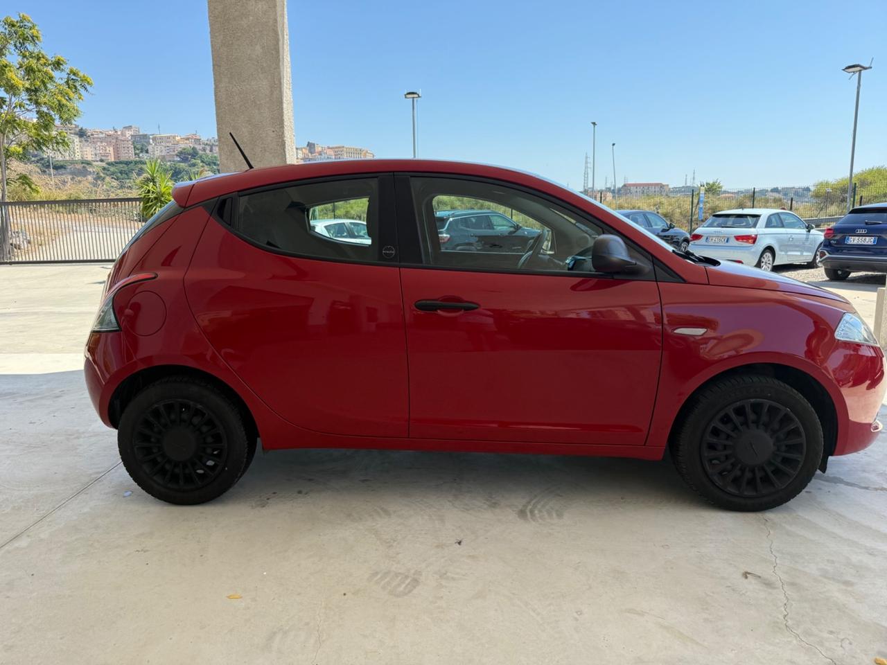Lancia Ypsilon 1.0 FireFly 5 porte S&S Hybrid Ecochic Gold