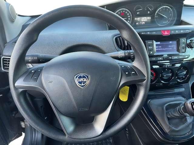 Lancia Ypsilon 1.0 firefly hybrid Gold s&s 70cv