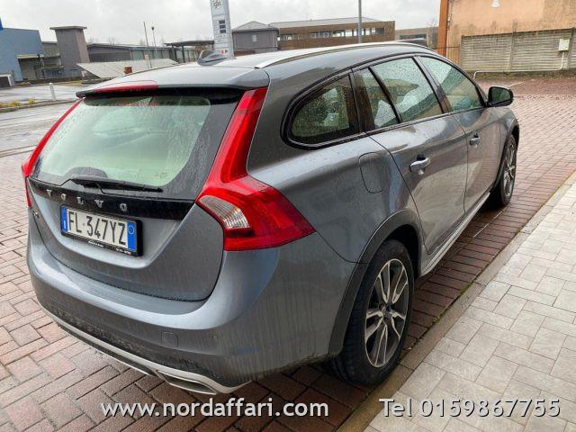 VOLVO V60 Cross Country D3 Geartronic Pro