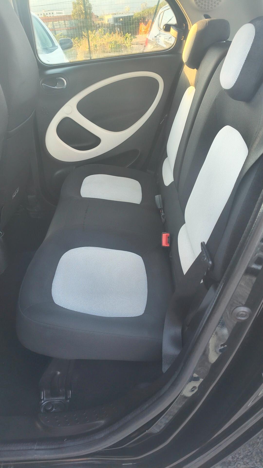 Smart ForFour 60 1.0 Black Passion