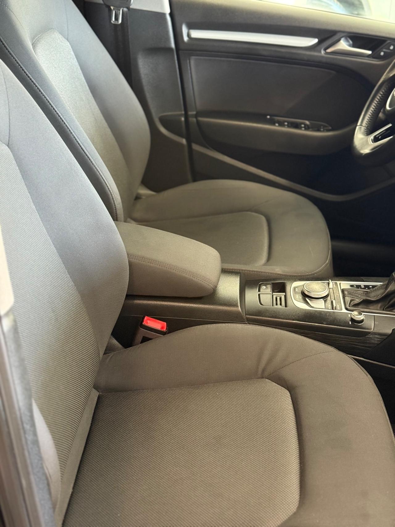 Audi A3 1.6 TDI 116 CV S tronic Sport