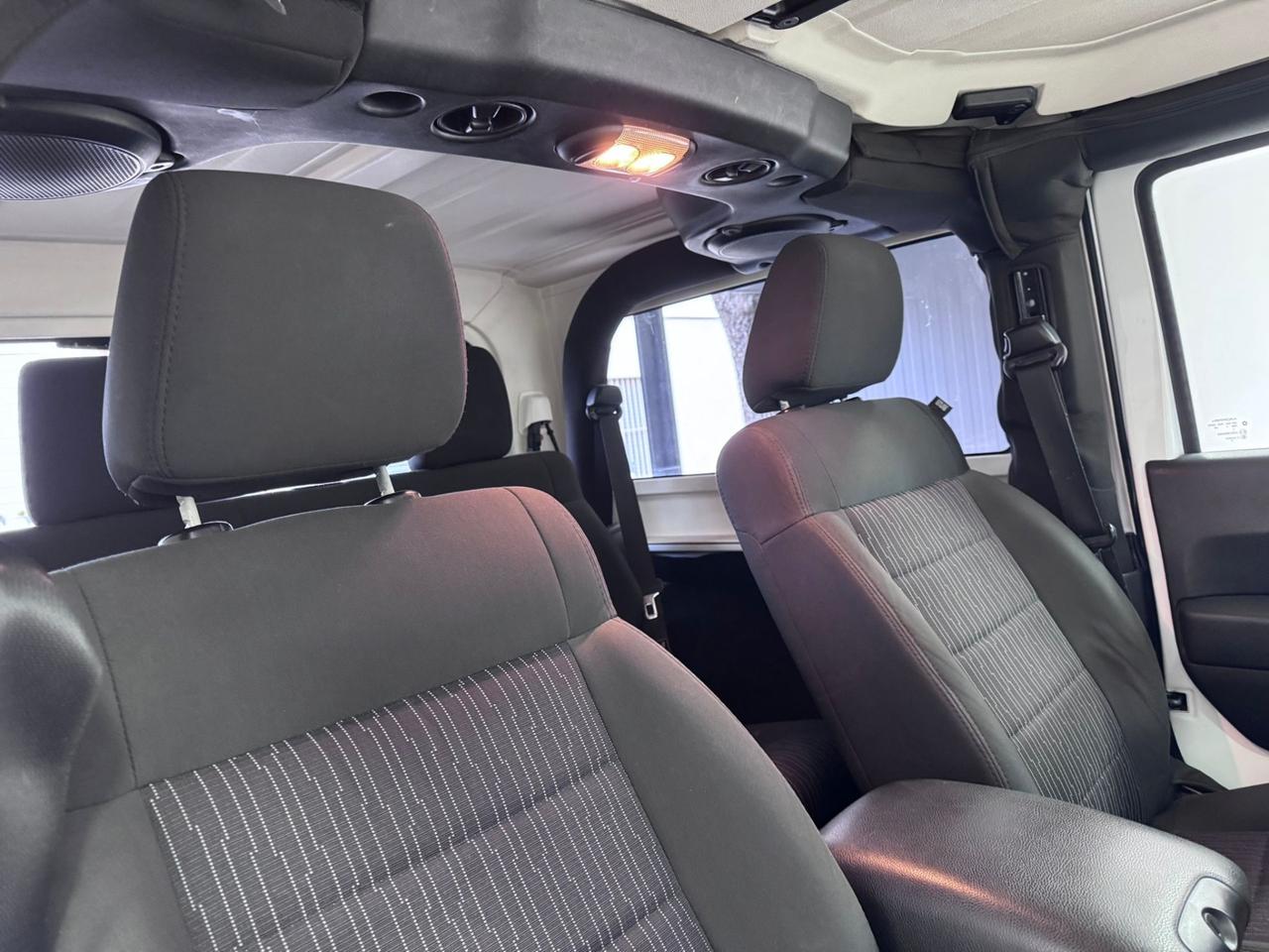 Jeep Wrangler 2.8 CRD DPF Sport Auto-2012