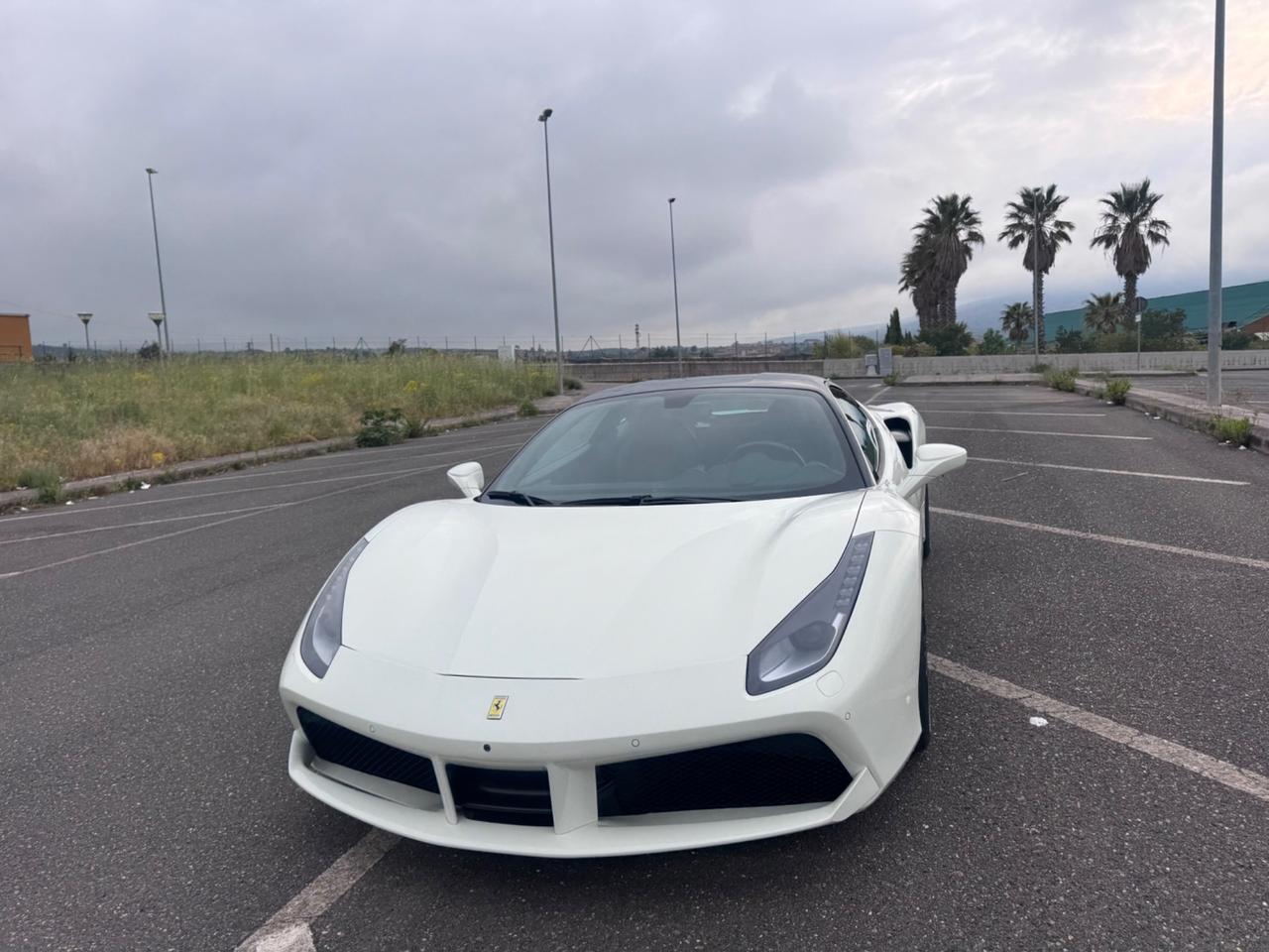 Ferrari 488 GTB PERMUTE iva book full lift carbonio
