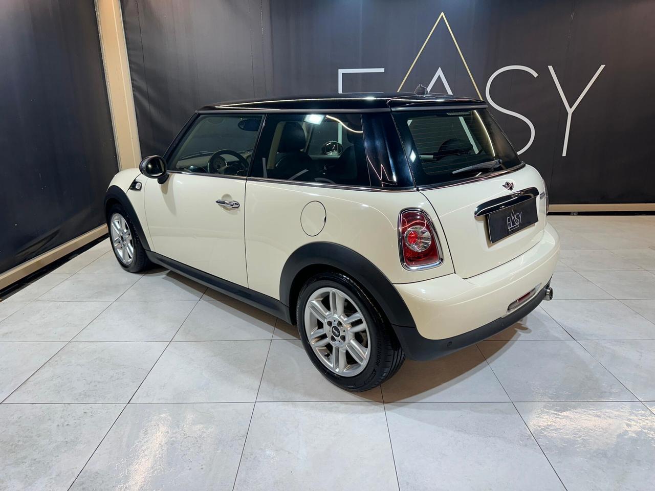 MINI Cooper D 2.0 Cooper D * AUTOMATICO / 95.000 KM *