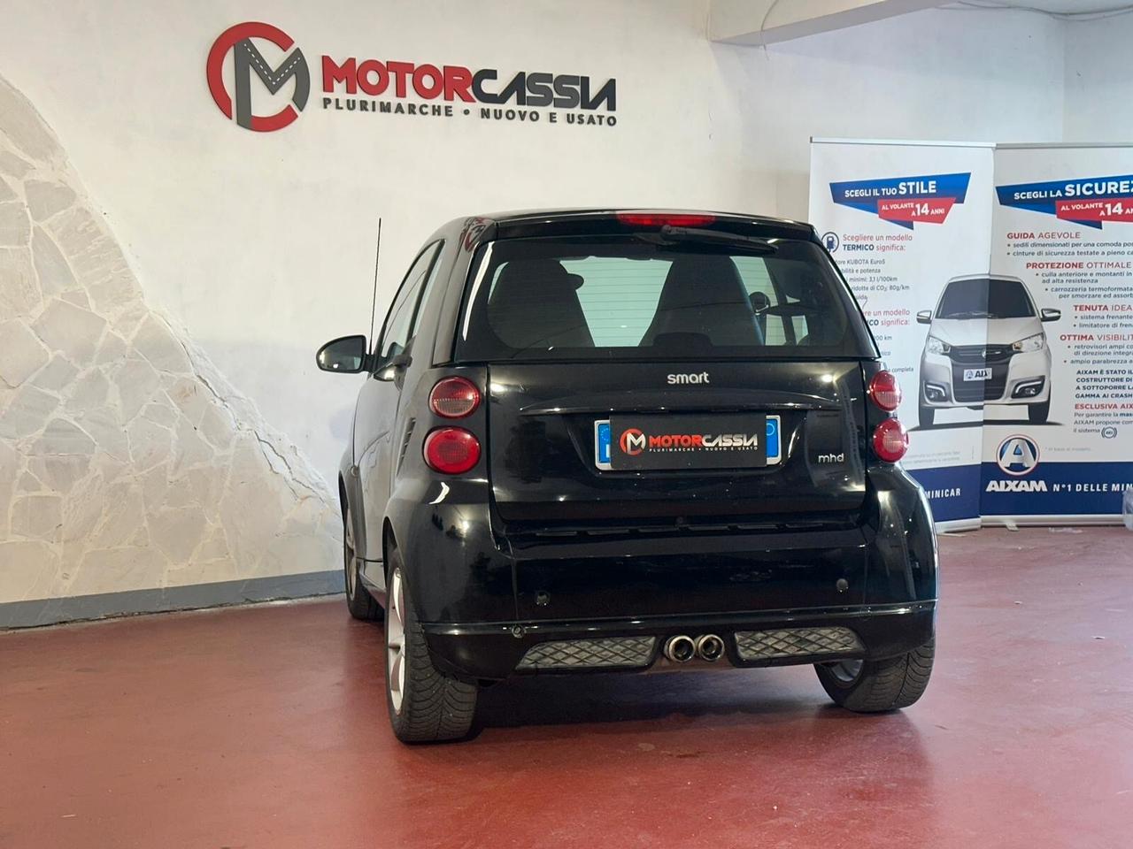 Smart ForTwo 1000 52 kW MHD pulse con SERVOSTERZO