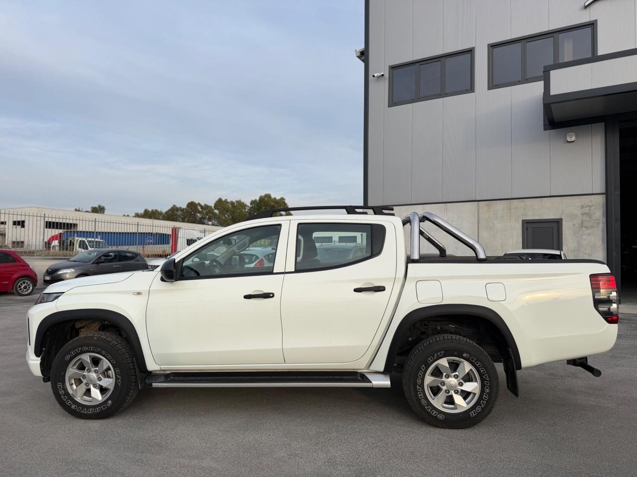 Mitsubishi L200 Invite