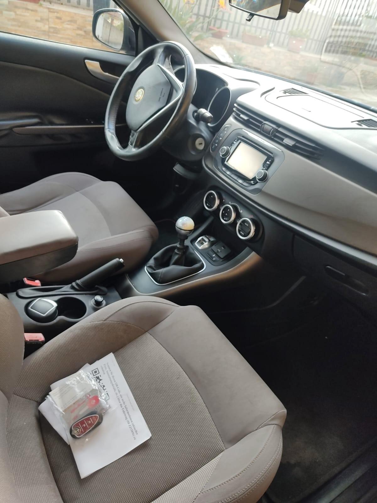 Alfa Romeo Giulietta 1.4 Turbo 120 CV GPL Distinctive fine 2014