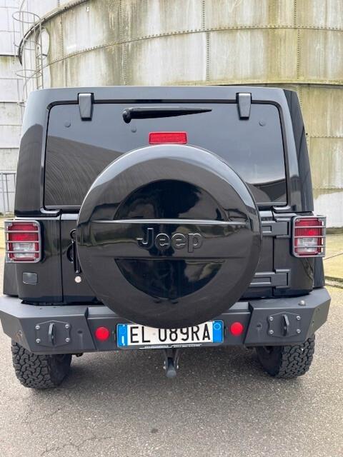 Jeep Wrangler Unlimited 2.8 CRD DPF Sahara Auto