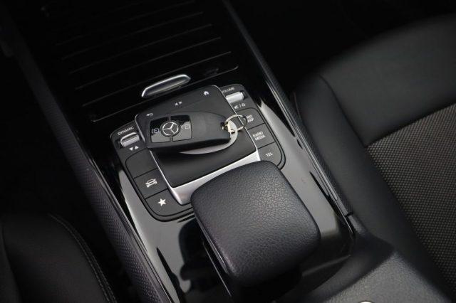 MERCEDES-BENZ CLA sse GLA GLA 180 d Automatic Business